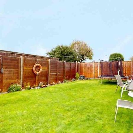 Love Lancing By The Sea With Optional Large Hot Tub Sleeps Up To 8 & Free Parking Villa Exterior photo