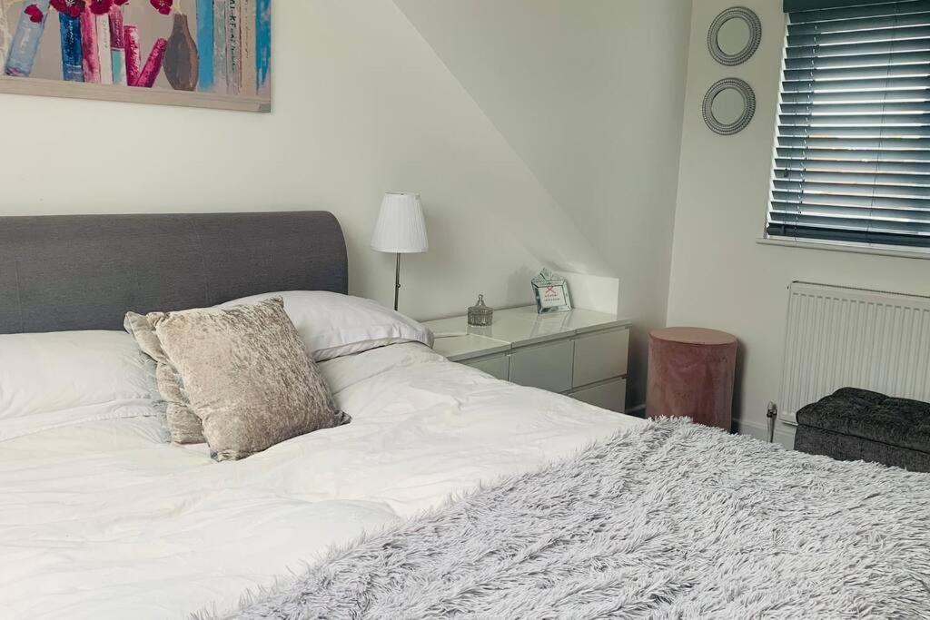 Love Lancing By The Sea With Optional Large Hot Tub Sleeps Up To 8 & Free Parking Villa Exterior photo